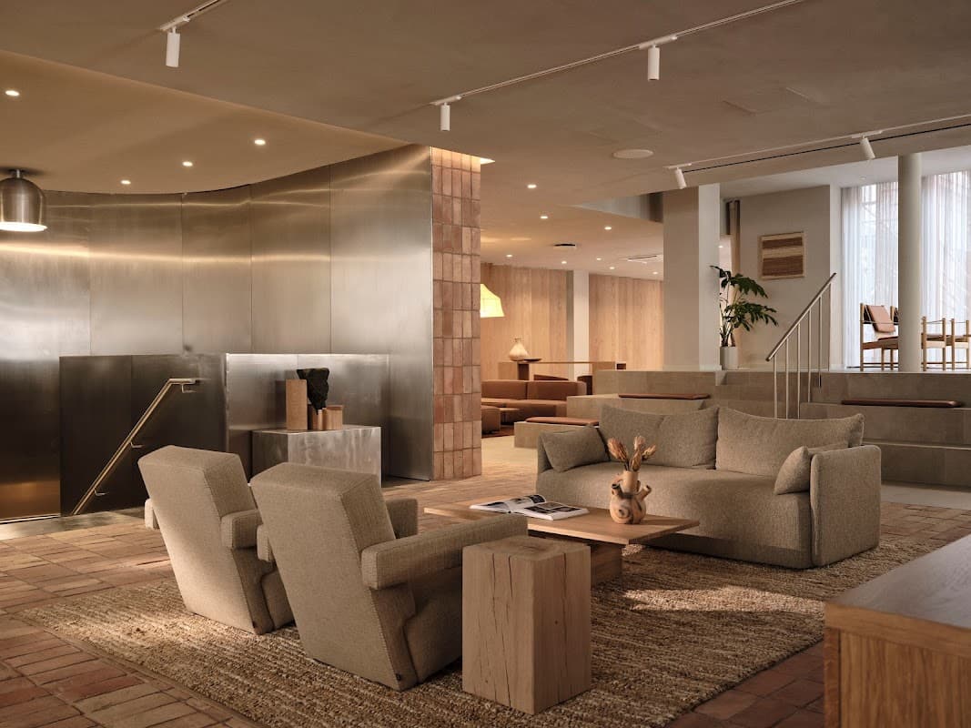 Fora - Chancery House