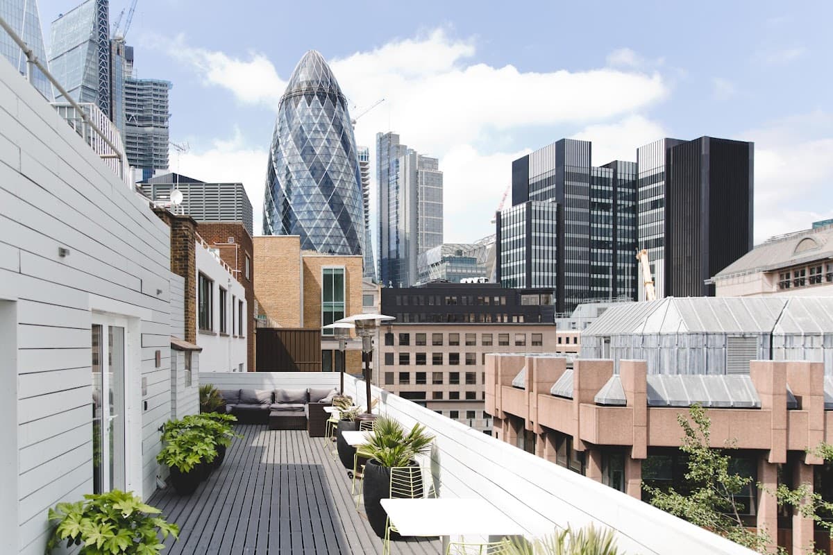 Fora - Lloyd's Avenue