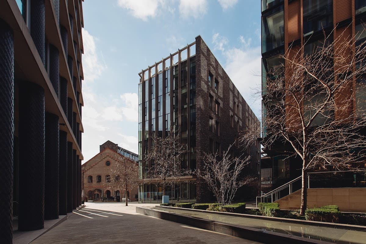 Fora - The Stanley Building