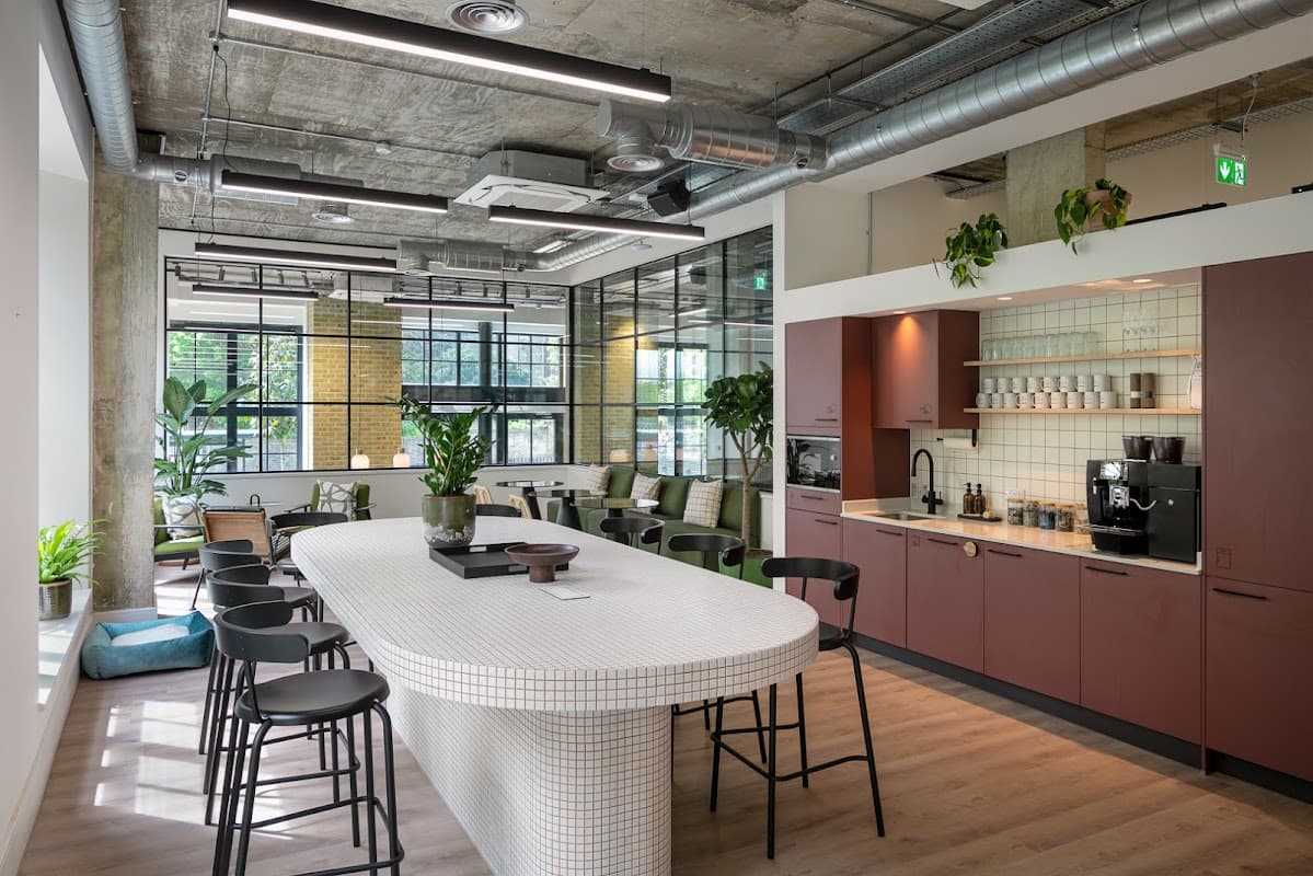 Riley Studios by Spacemade