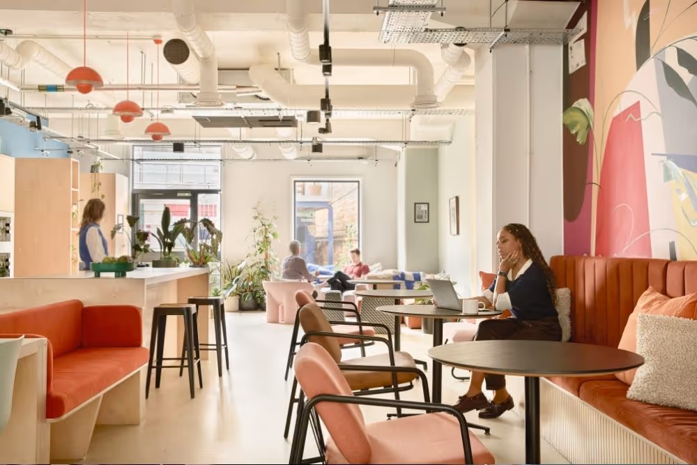 Runway East, Finsbury Park