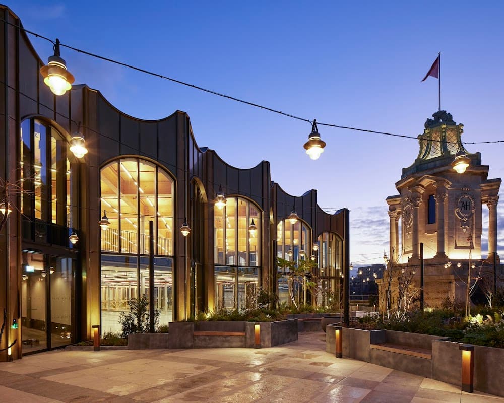 x+why Arding & Hobbs